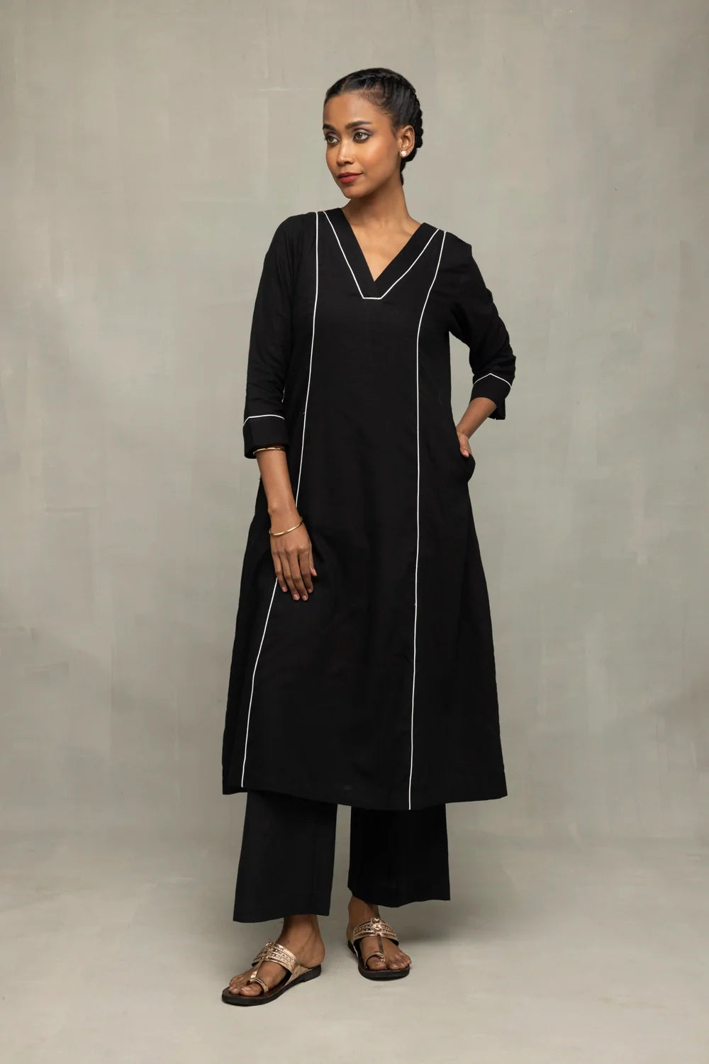 Lightweight Breathable Black Cotton Kurta Set with White Piping for Everyday Wear