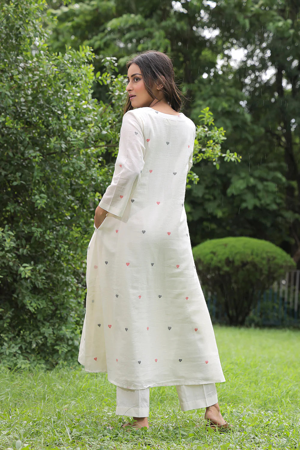 Off White Heart Jamdani Kurta Set with Romantic Motifs for Valentines Wear