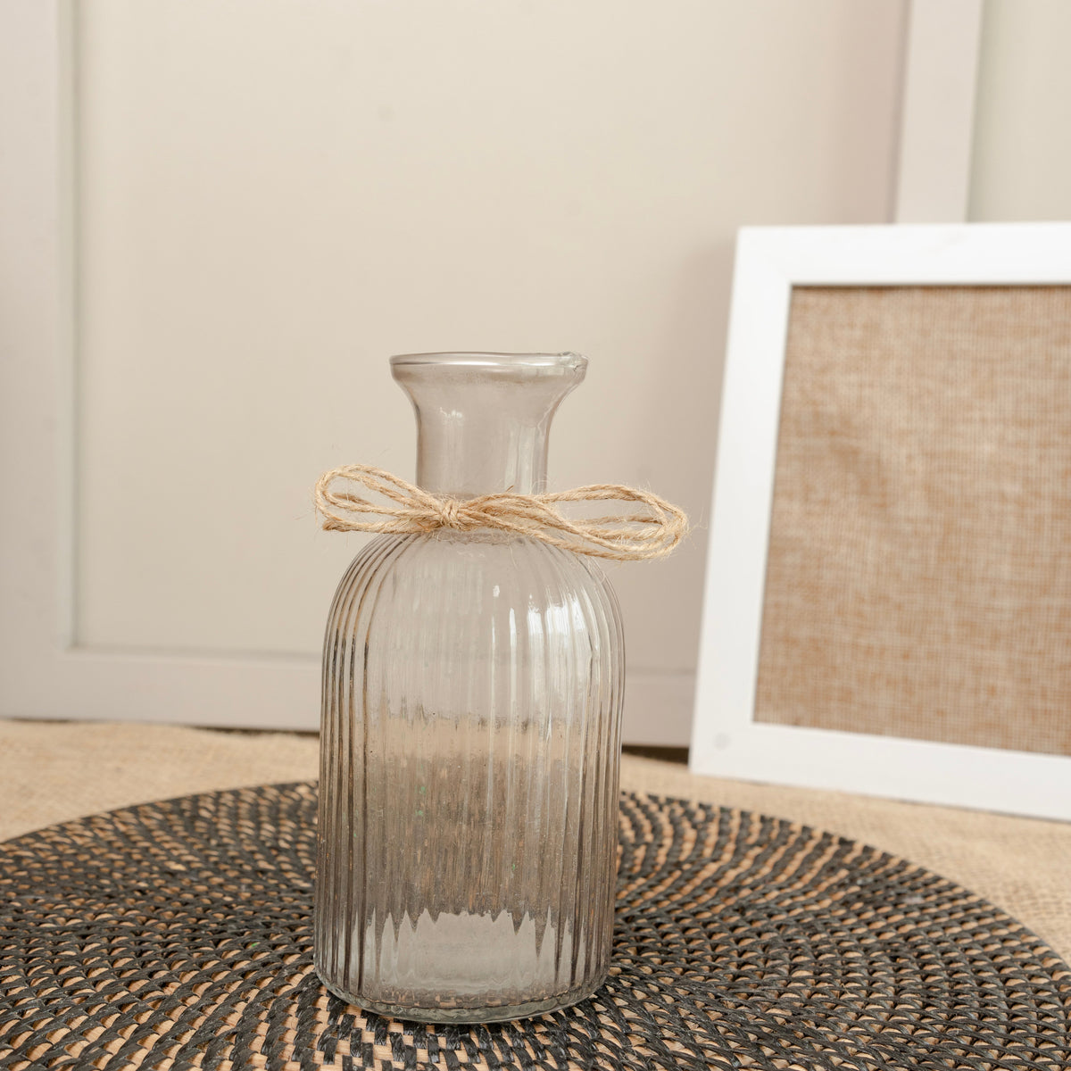 Crystal Bloom Clear Glass Vase with Dried Flowers | Modern Home Décor - https://artecasa.in/