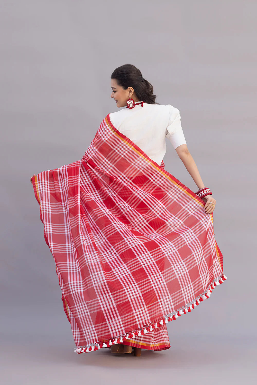 Soft Breathable Red and White Check Pure Cotton Mulmul Saree
