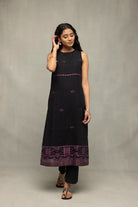 Traditional Black Zari Jamdani Kurta Set with Dupatta for Ethnic Wear