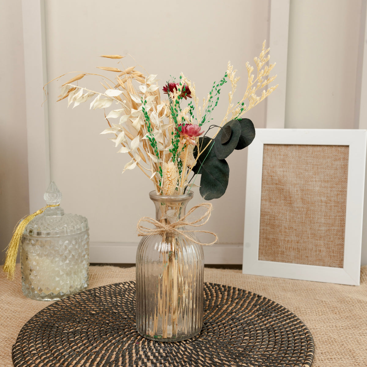 Crystal Bloom Clear Glass Vase with Dried Flowers | Modern Home Décor - https://artecasa.in/